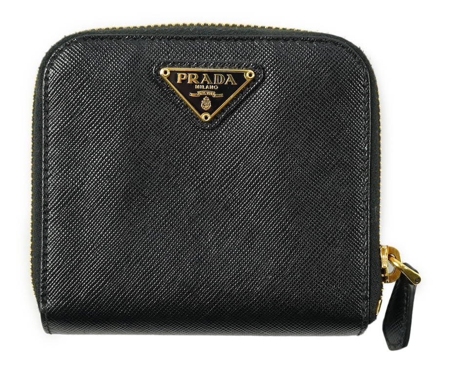 A Prada lady's purse, with authenticity certificate